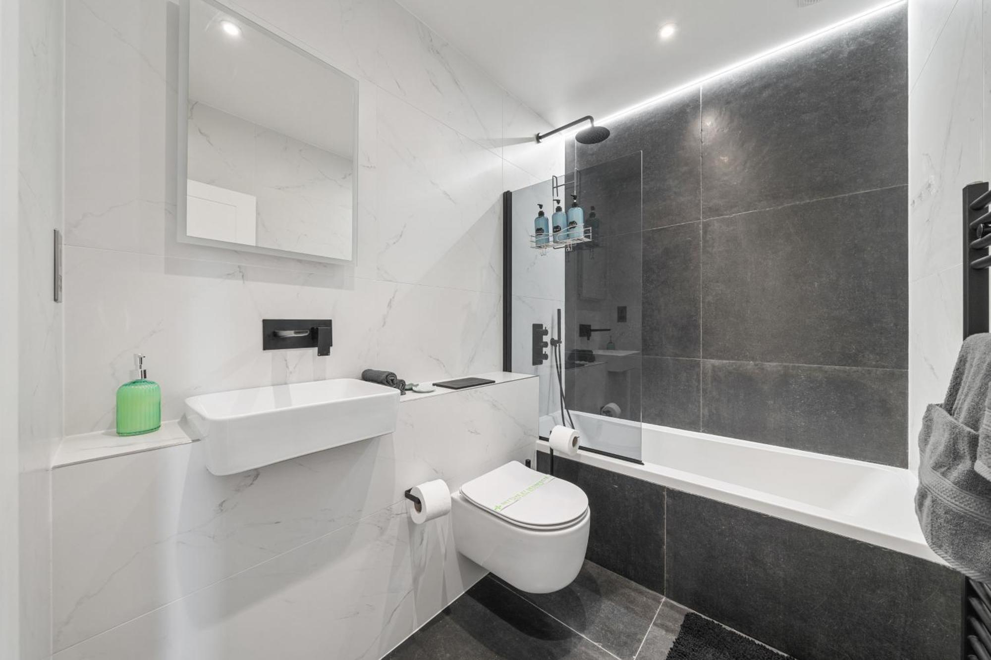 Apartment The Fulham Gem !! London