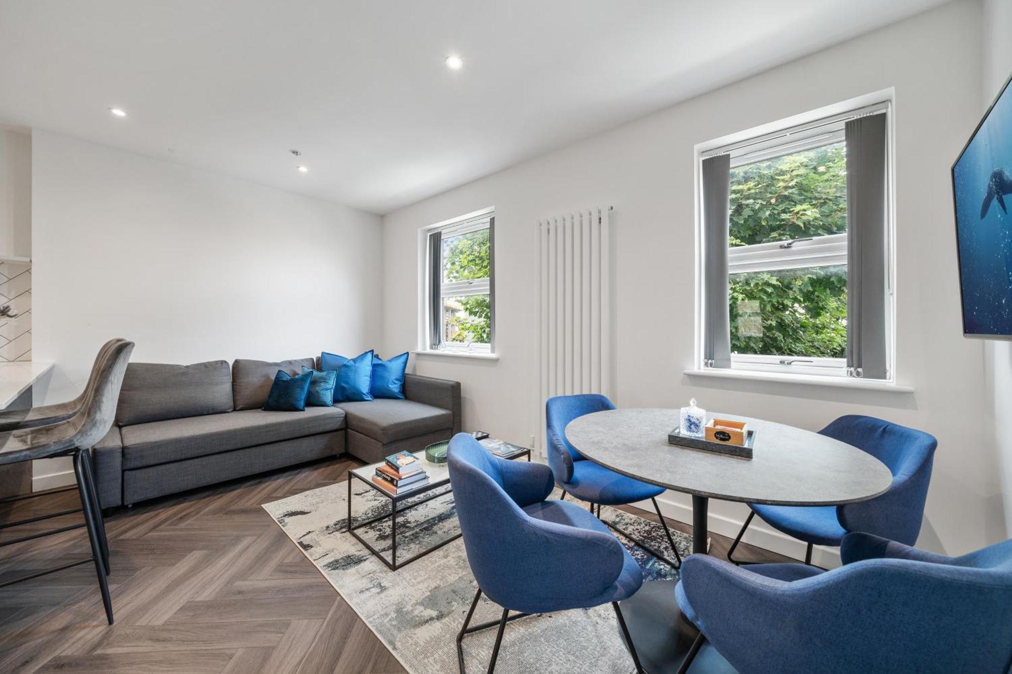 The Fulham Gem !! * London
